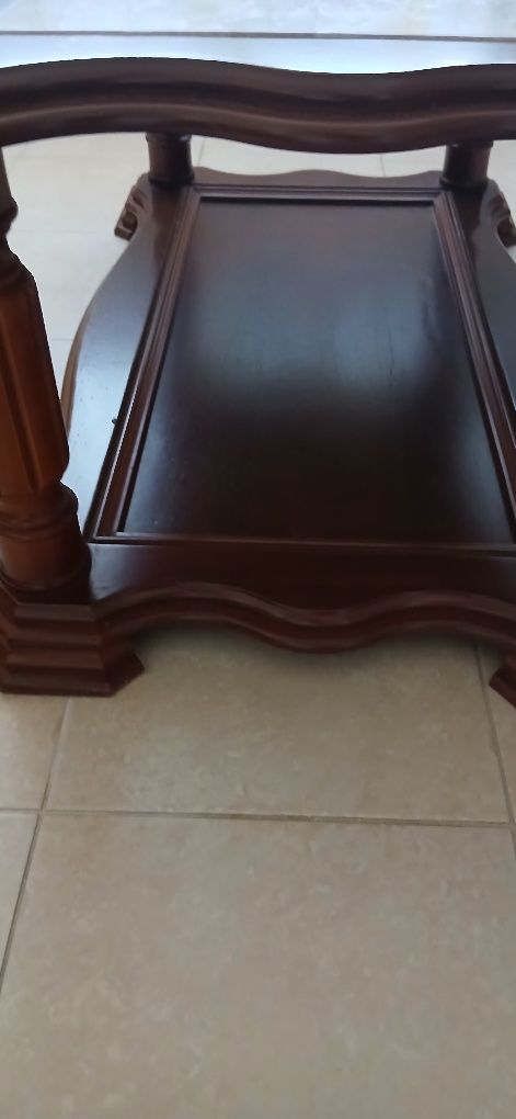 Mesa de sala com pedra mármore