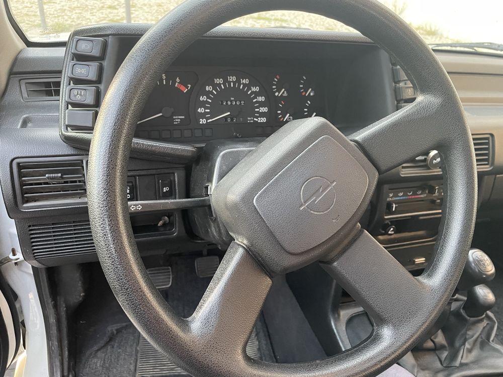 Opel Frontera 2.0