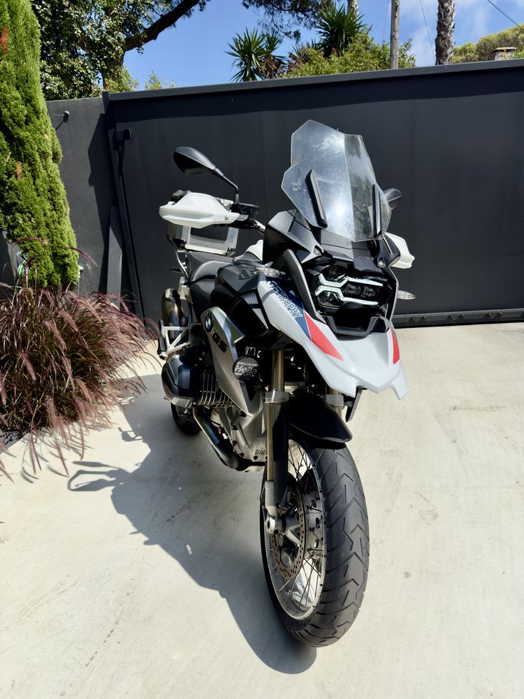 Bmw gs 1200 sempre assistida na bmw