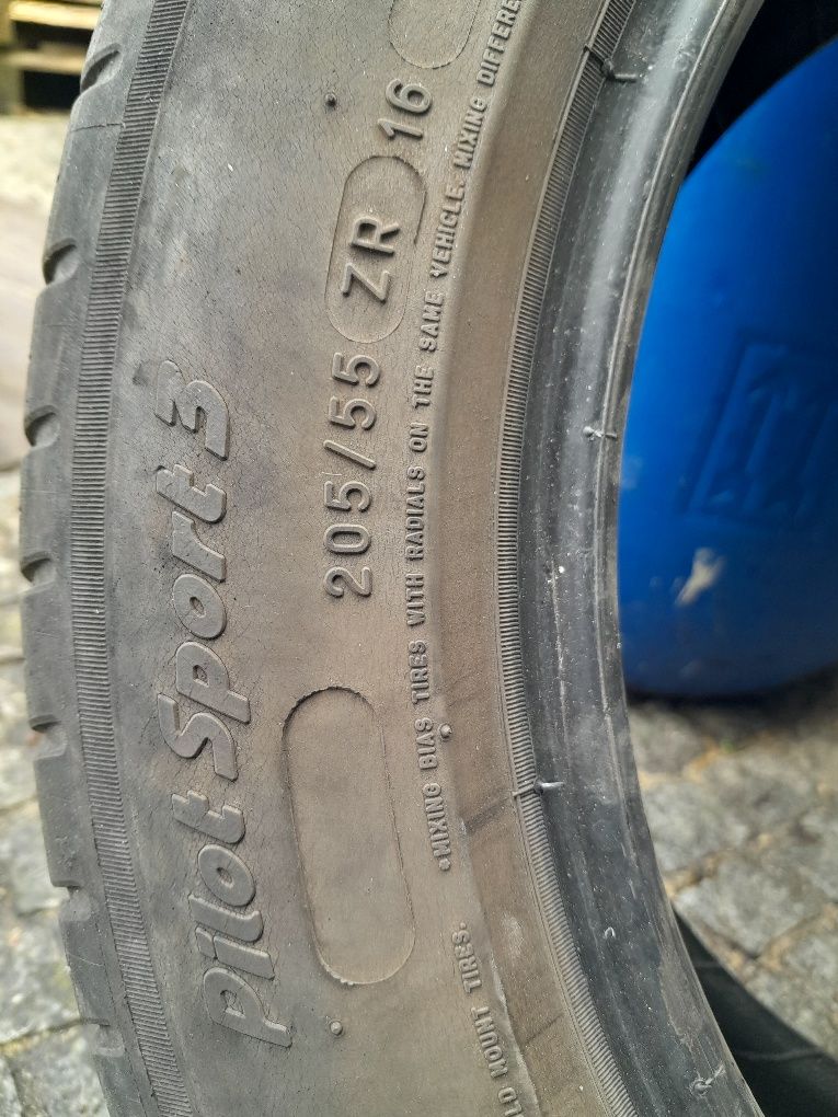 Pneu 205/55/R16 marca MICHELIN Pilot Sport 3