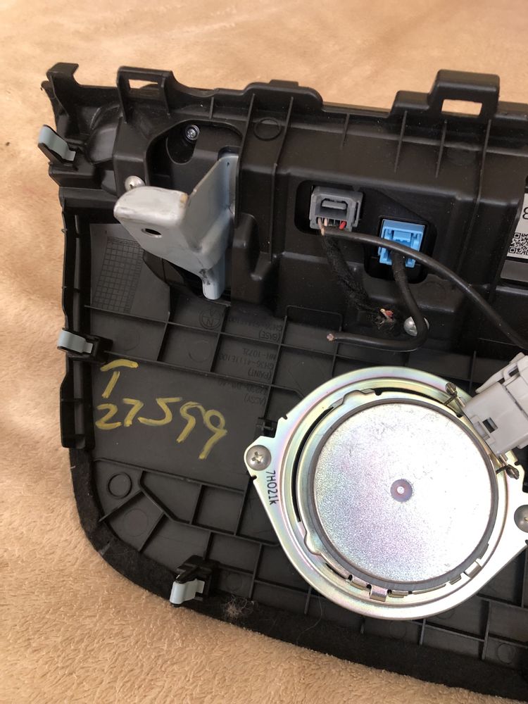2018-2020 Honda Dash Centr Display/Speaker77220-TV-AO.