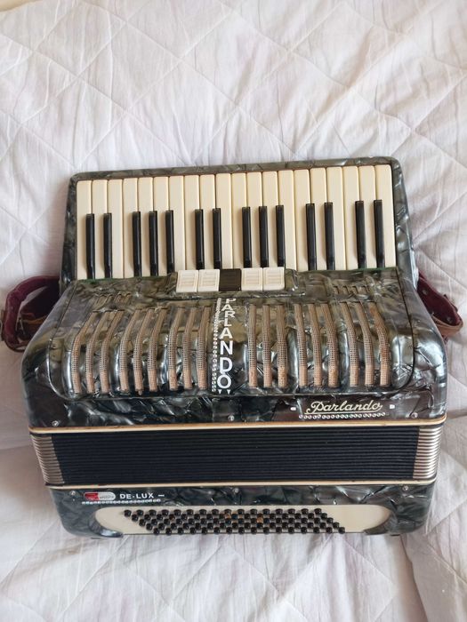 Akordeon PARLANDO - 80 bas