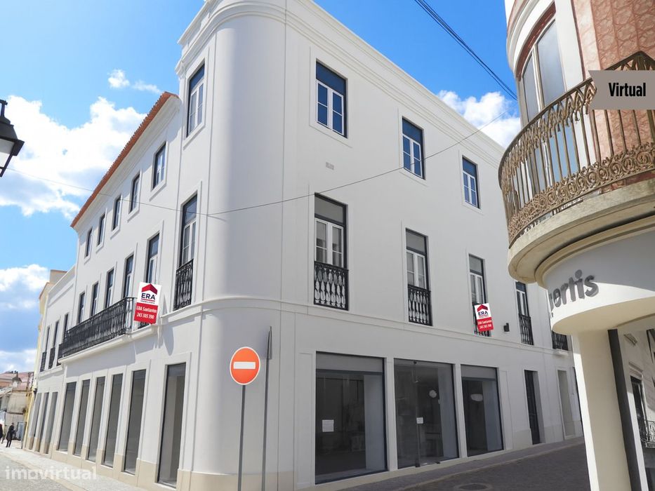 Loja de 2 pisos no Centro Histórico de SantarémLoja no Centro Históric