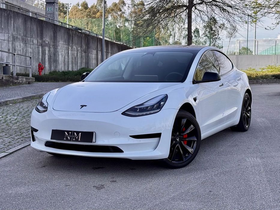 Tesla Model 3 Standard Range Plus RWD