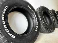 4 Pneus Semi-Novos BFGoodrich KM2 Mud-Terrain T/A 265/70 R17