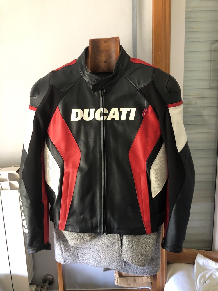 Casoco de mota dainese em pele (novo) Ducati
