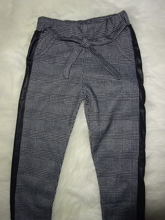 Legginsy getry w kratkę 128,146