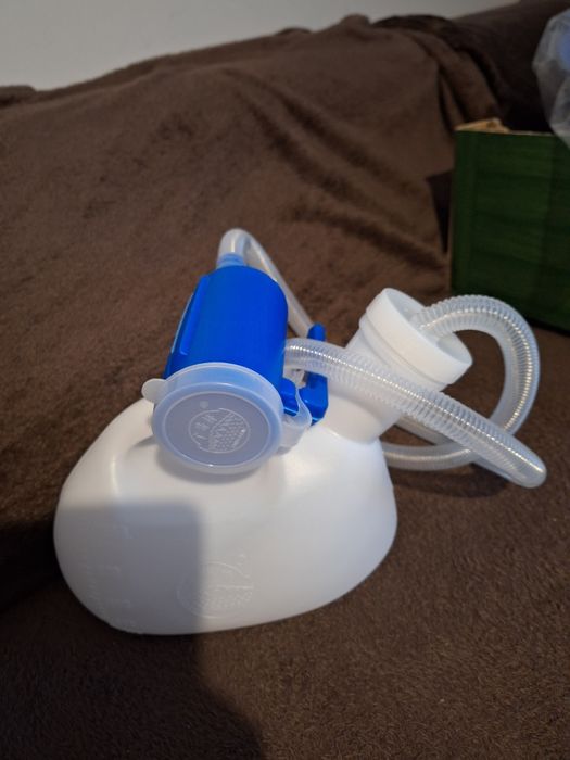 Przenośny pisuar 2000 ml