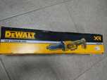 Акумуляторна прямошліфувальна машина DeWALT DCG426N.