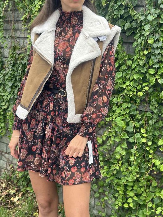 Знижка Скорочений жилет Zara з хутром Оригінал