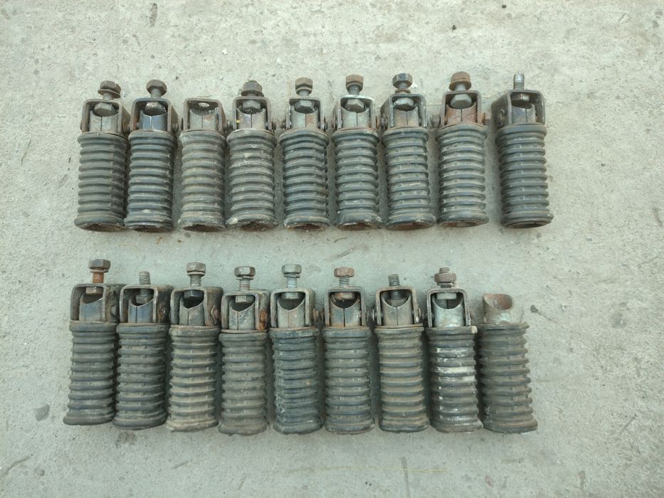 Продам задние подножки пассажира на яву 634 638