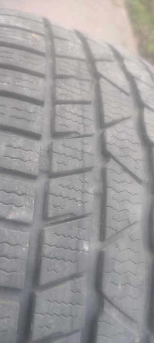 Продам колеса зимові