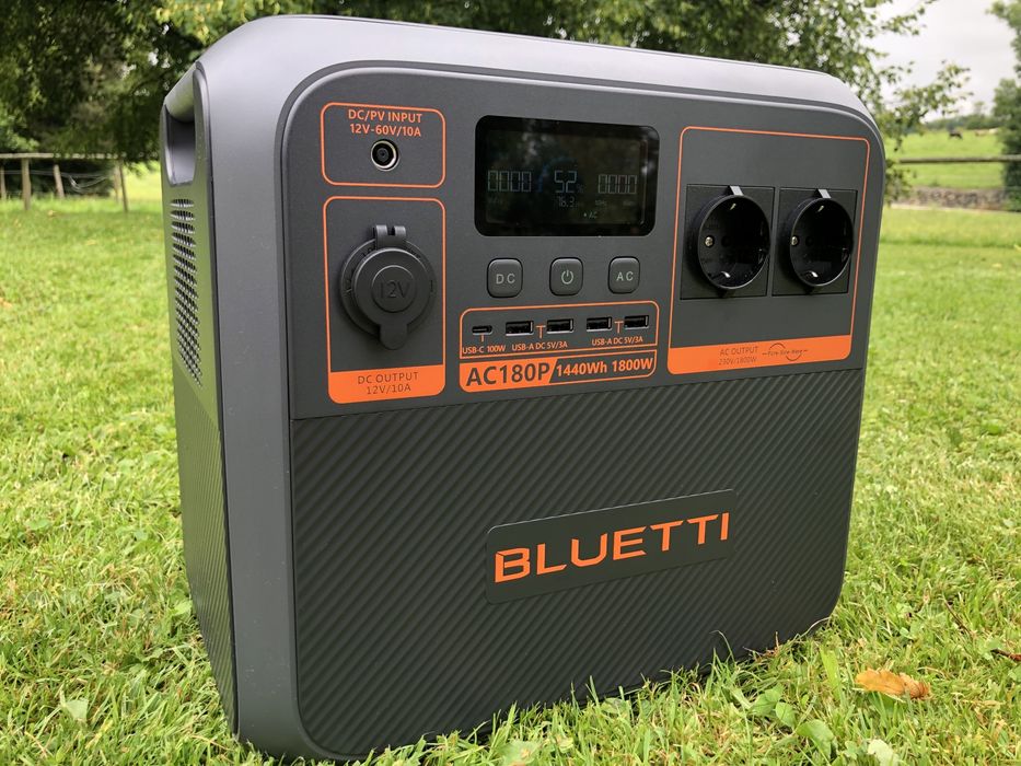 Зарядна станція Bluetti AC180P
