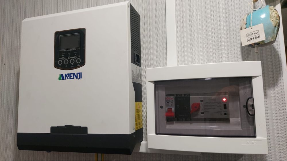 Інвертор з батереєю 3кВт