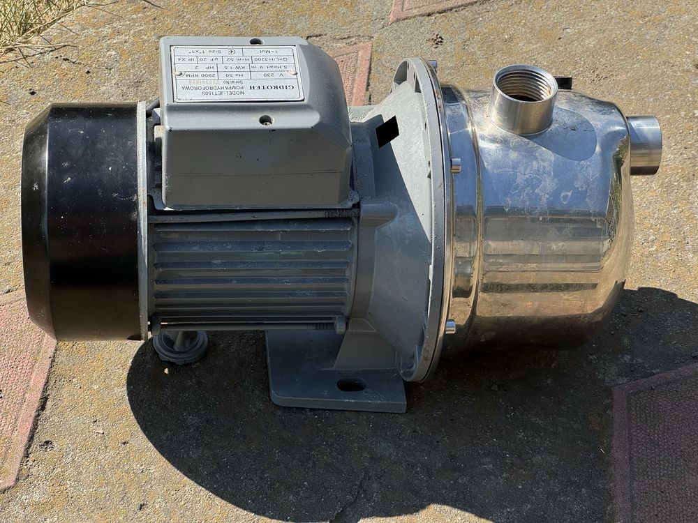 Насос для води 1,5 і 1,1 квт