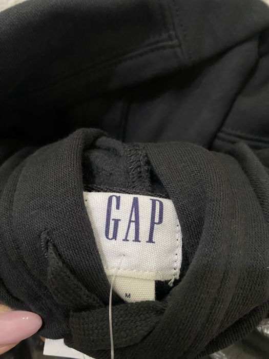 Czarna bluza z kapturem Gap all black logo hoodie