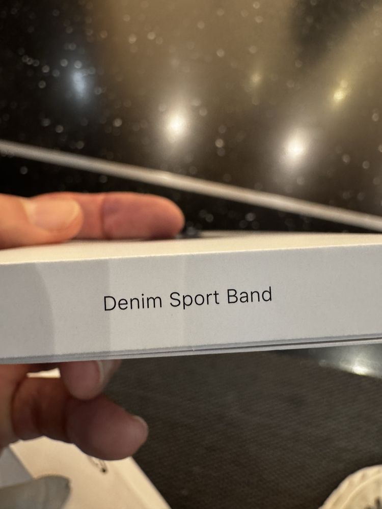 Vendo Bracelete desportiva azul denim de 46 mm - M/L Nova