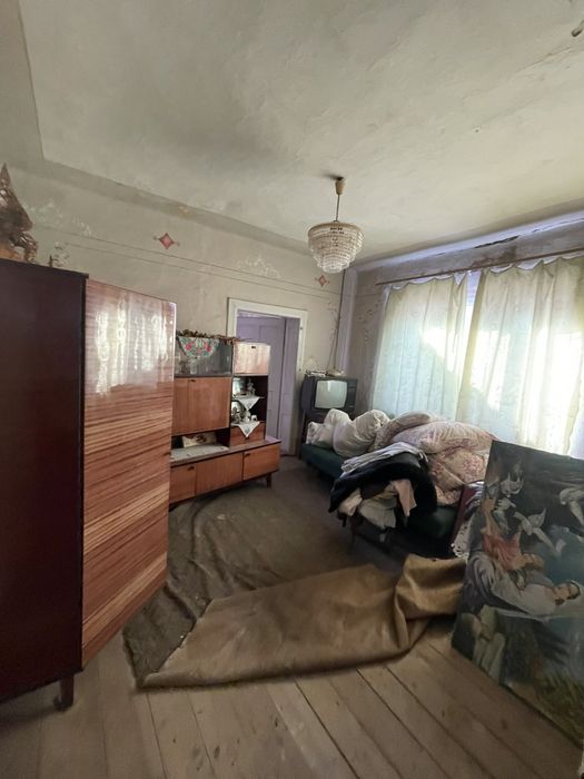 В Продажу Будинок 6,7 км.