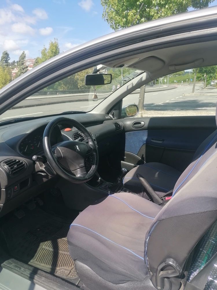 Peugeot 206 1.1 gasolina