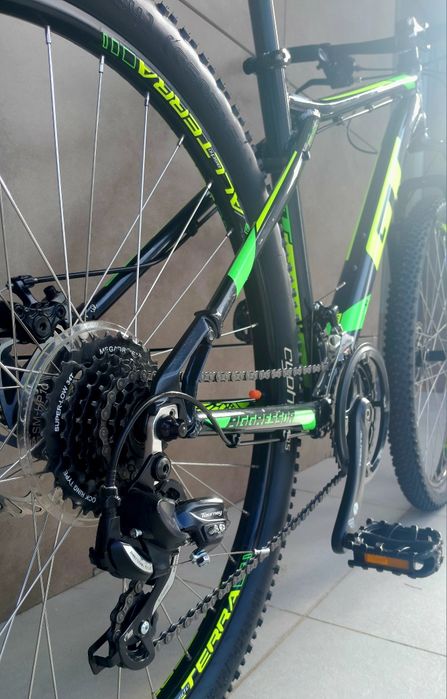 НОВИЙ GT Aggressor Sport  Рама М ,Колеса 27.5