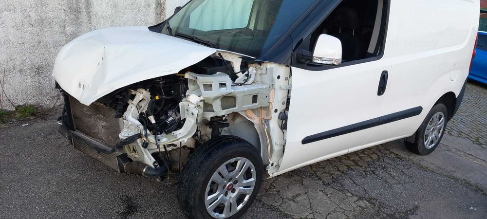 FIAT Doblo II Van 1.3 D Multijet (TEM IVA DEDUTÍVEL)
