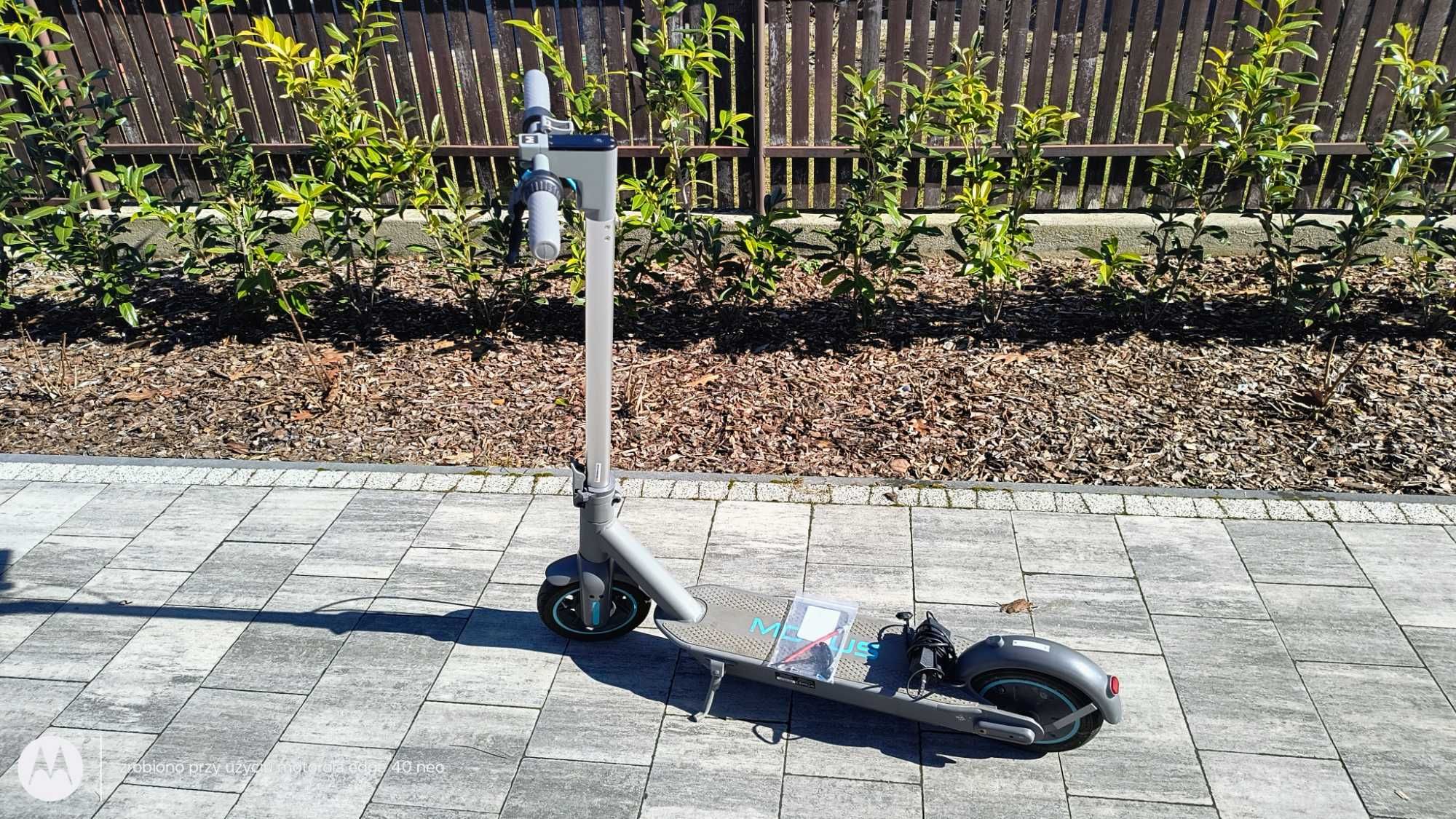Hulajnoga elektryczna Motus scooty 10
