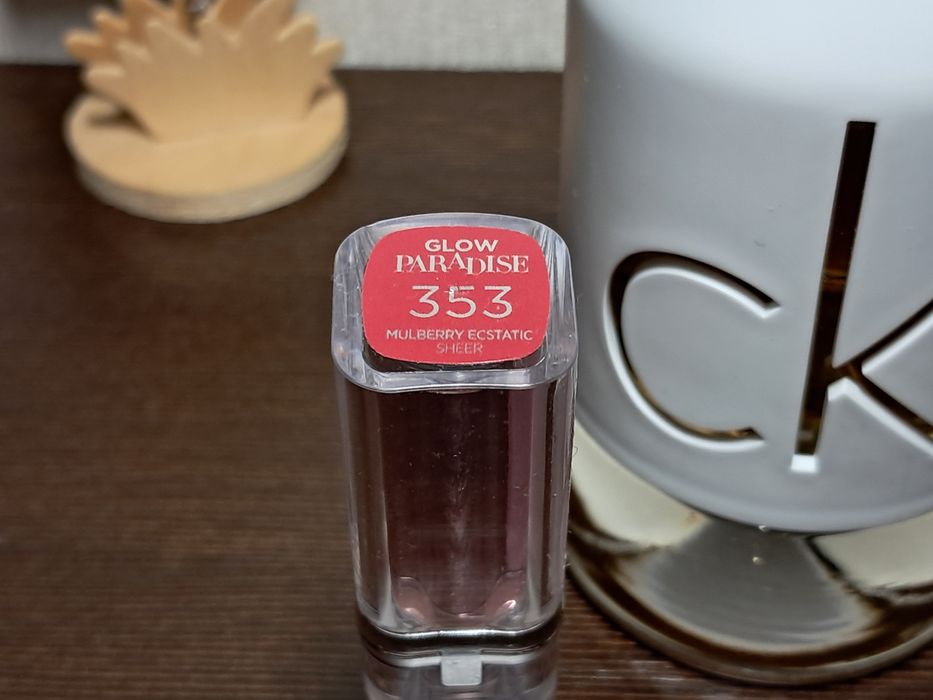 L'Oréal Paris Glow Paradise Balm-in-Lipstick353Mulberry Ecstatic Sheer