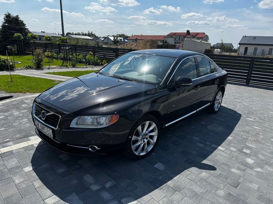 Volvo S80 Volvo S80 Sprzedam Volvo S80, diesel, 158kW, pojemność 2400, napęd 4x4