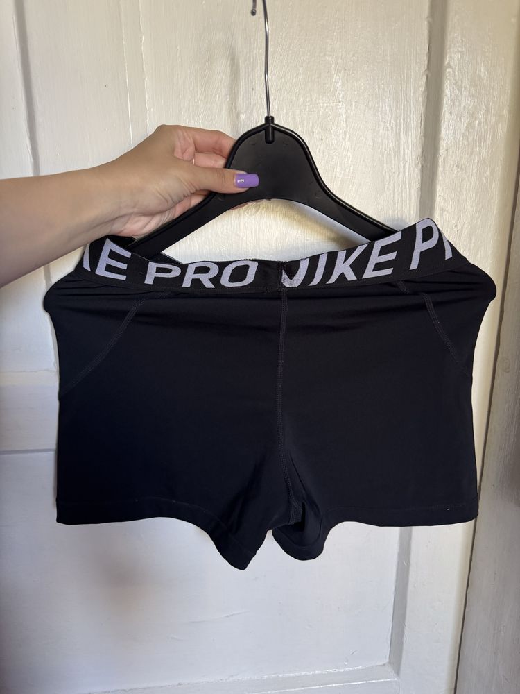 Оригінальні жіночі велосипедки Nike (S/M)