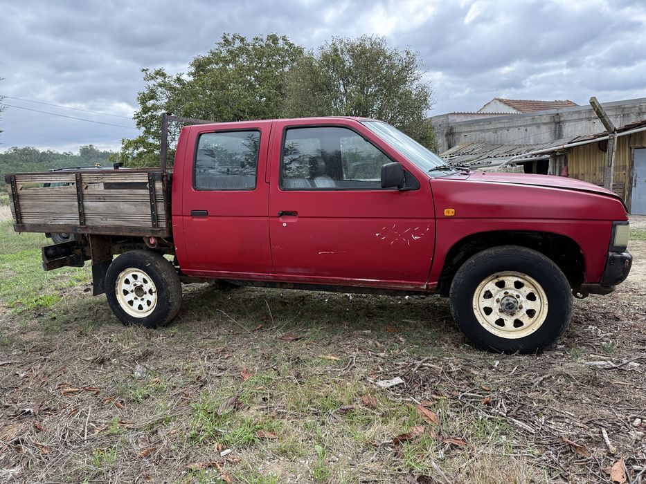 Nissan D21 4x4 ( Com Avaria )