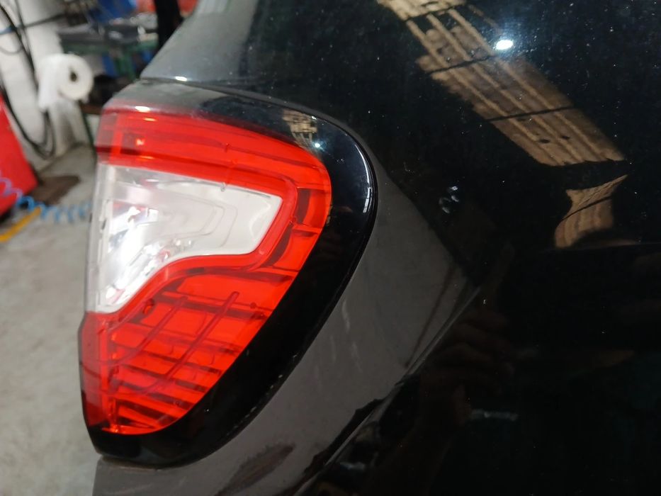 Refletor tampa da mala esquerdo RENAULT Captur (J5_)