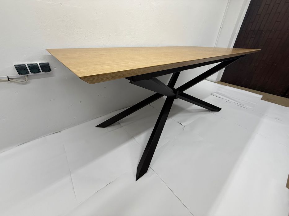 Dębowy stół do jadalni, salonu, krzyż, rozkładany 180x90+60cm