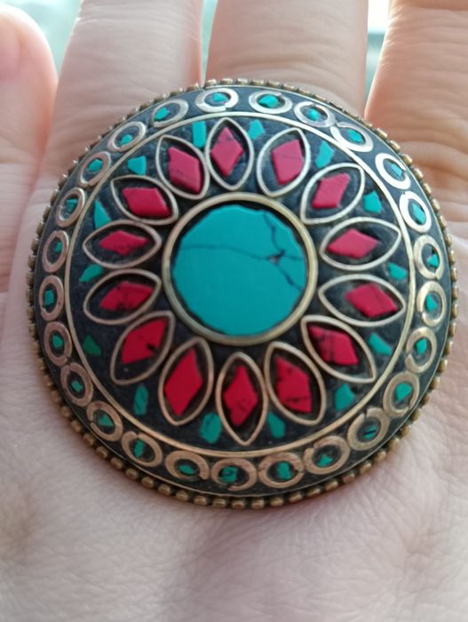 Перстень, каблучка. Натуральний камінь-бірюза, корали. Тібет, Непал.