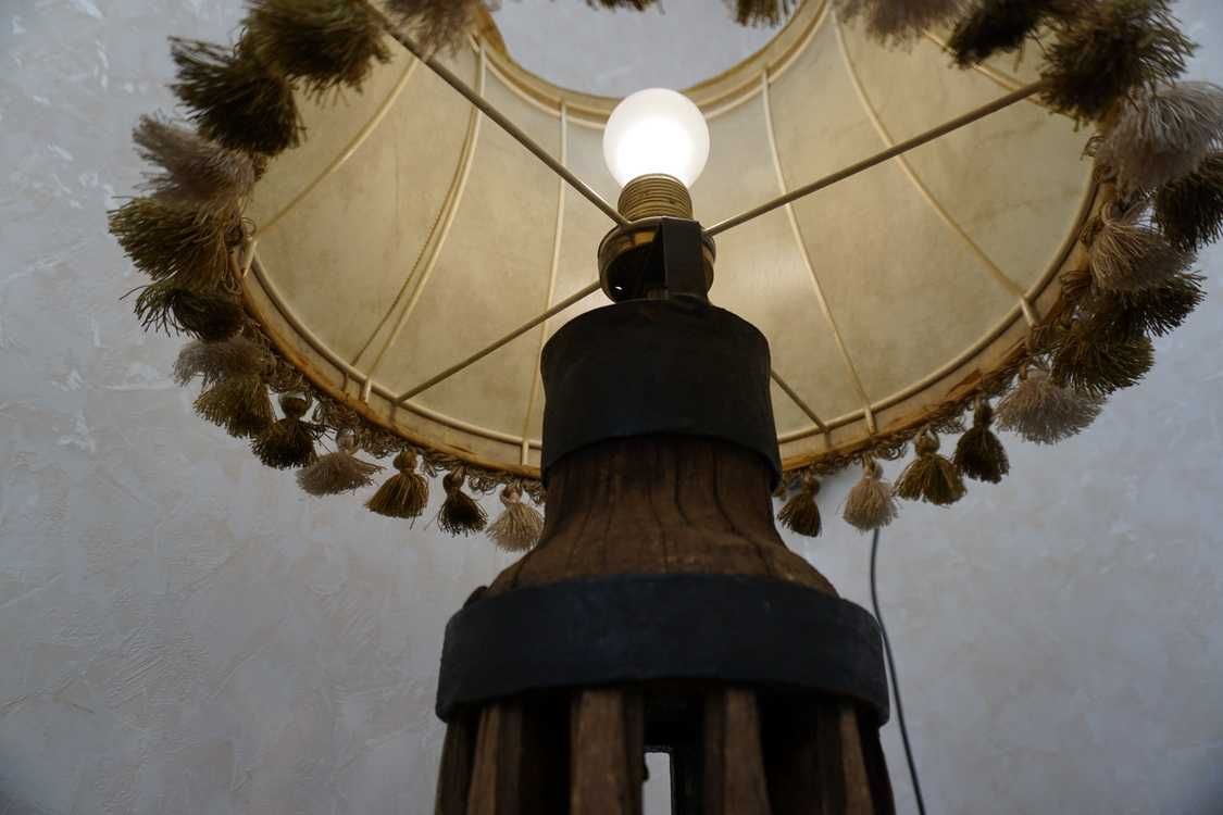 Lampa Stylowa z Piasty Drewnianego Koła Wozu ( d-960 )