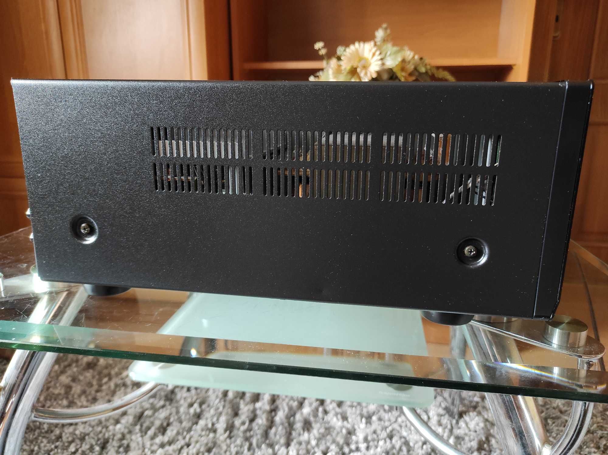 Amplituner ONKYO Integra TX-DS838 + pilot