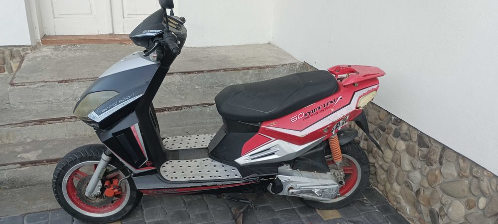 Скутер Keeway Matrix