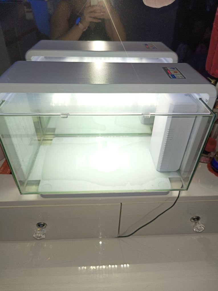 Akwarium Hailea 25l z LED i pompą