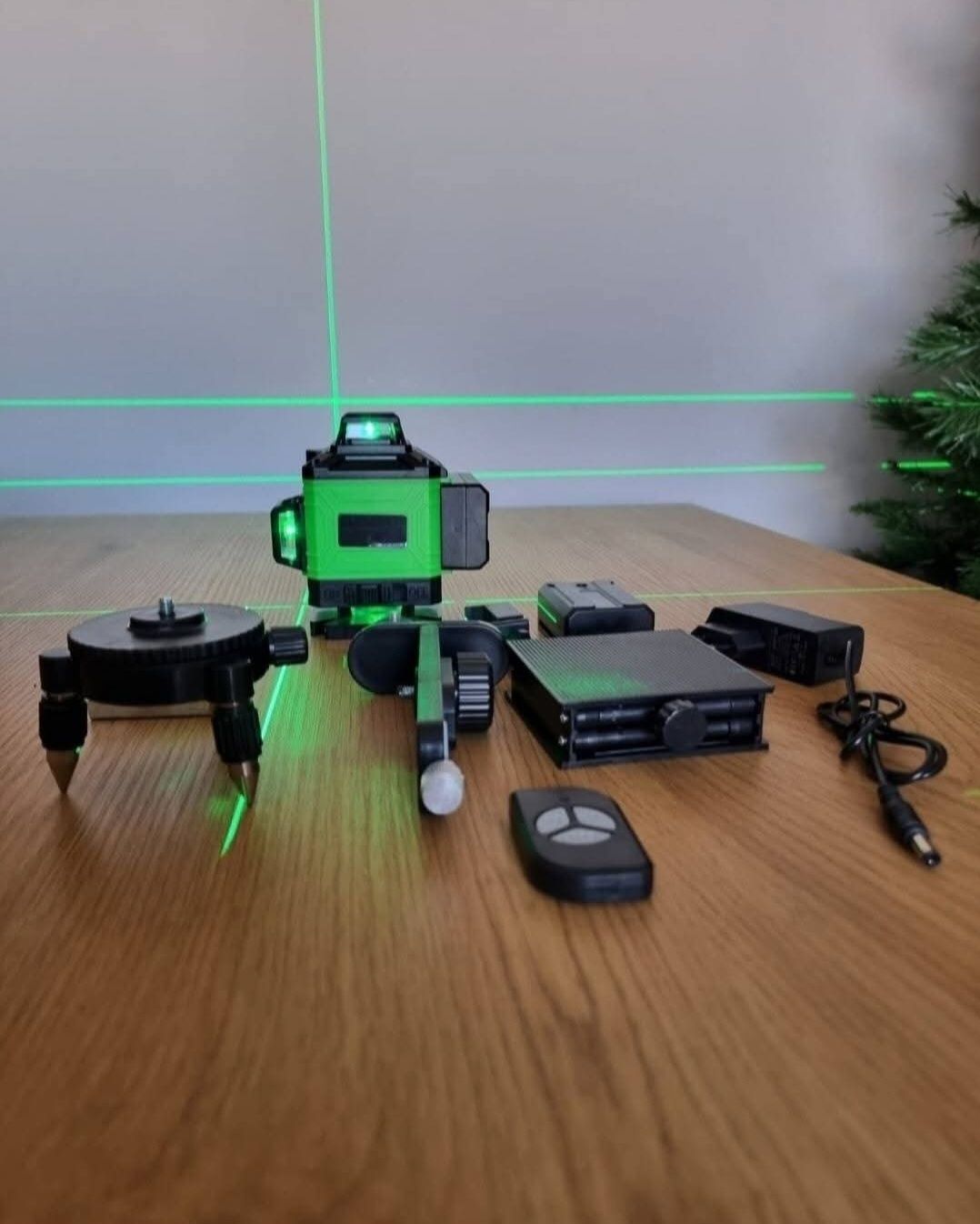 Novo Nível Laser 4D 16 Linhas 360º – Autonivelante com Tripé 2m