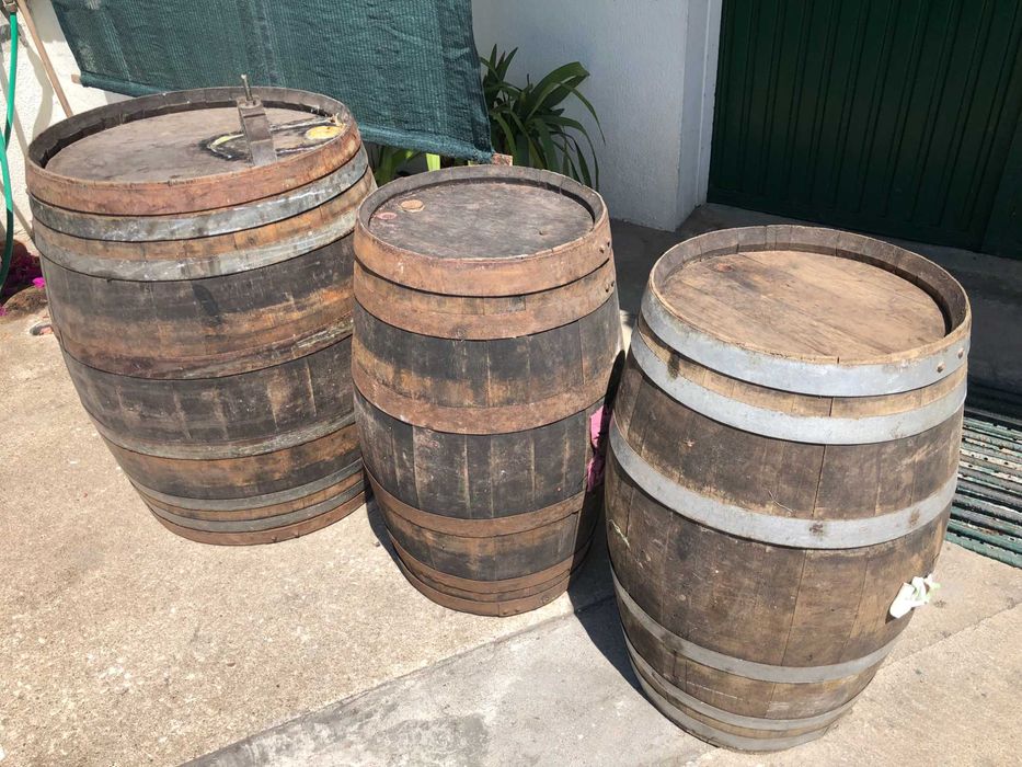 Pipos de Madeira - Para decoração / Depósito de Vinho