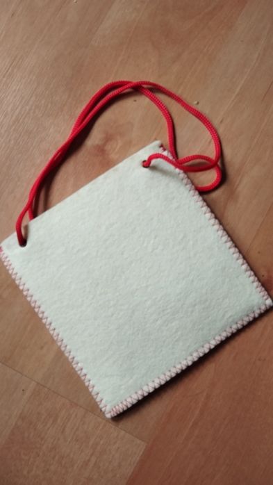 Torebka na prezent filcowa