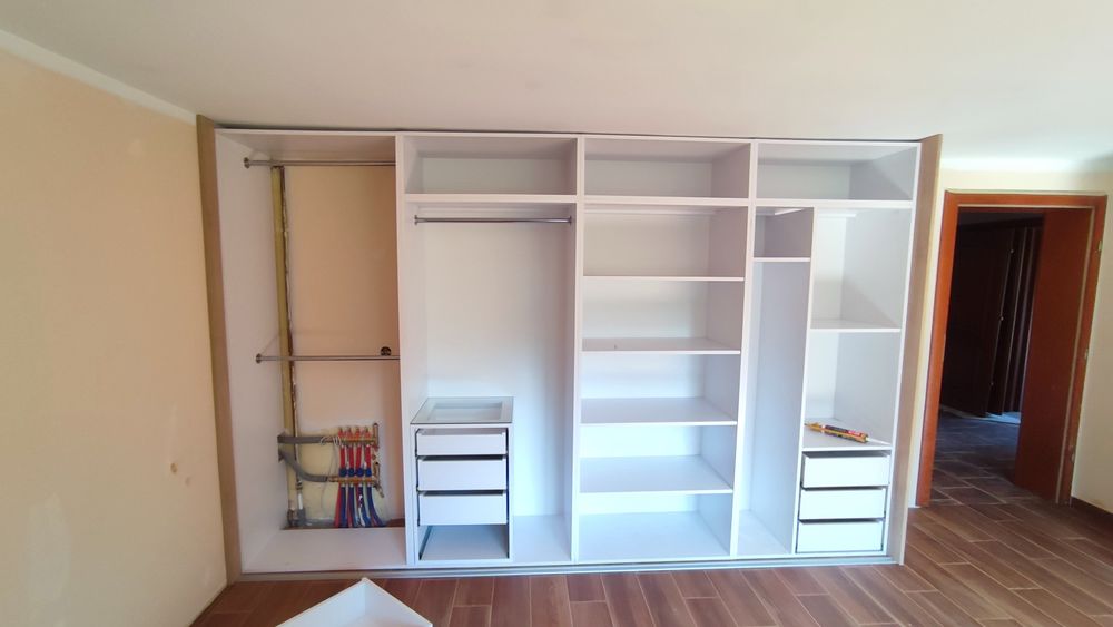 Meble pod  wymiar ,szafy przesuwne szafy wolnostojace kuchnie komod