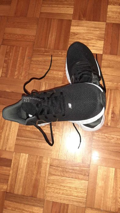 Vendo Sapatilhas New Balance 411 Pretas