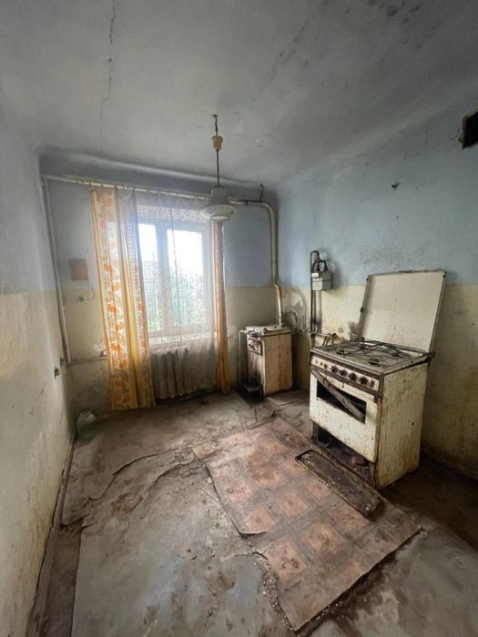 Продам 2к квартиру в Ярмолинцях