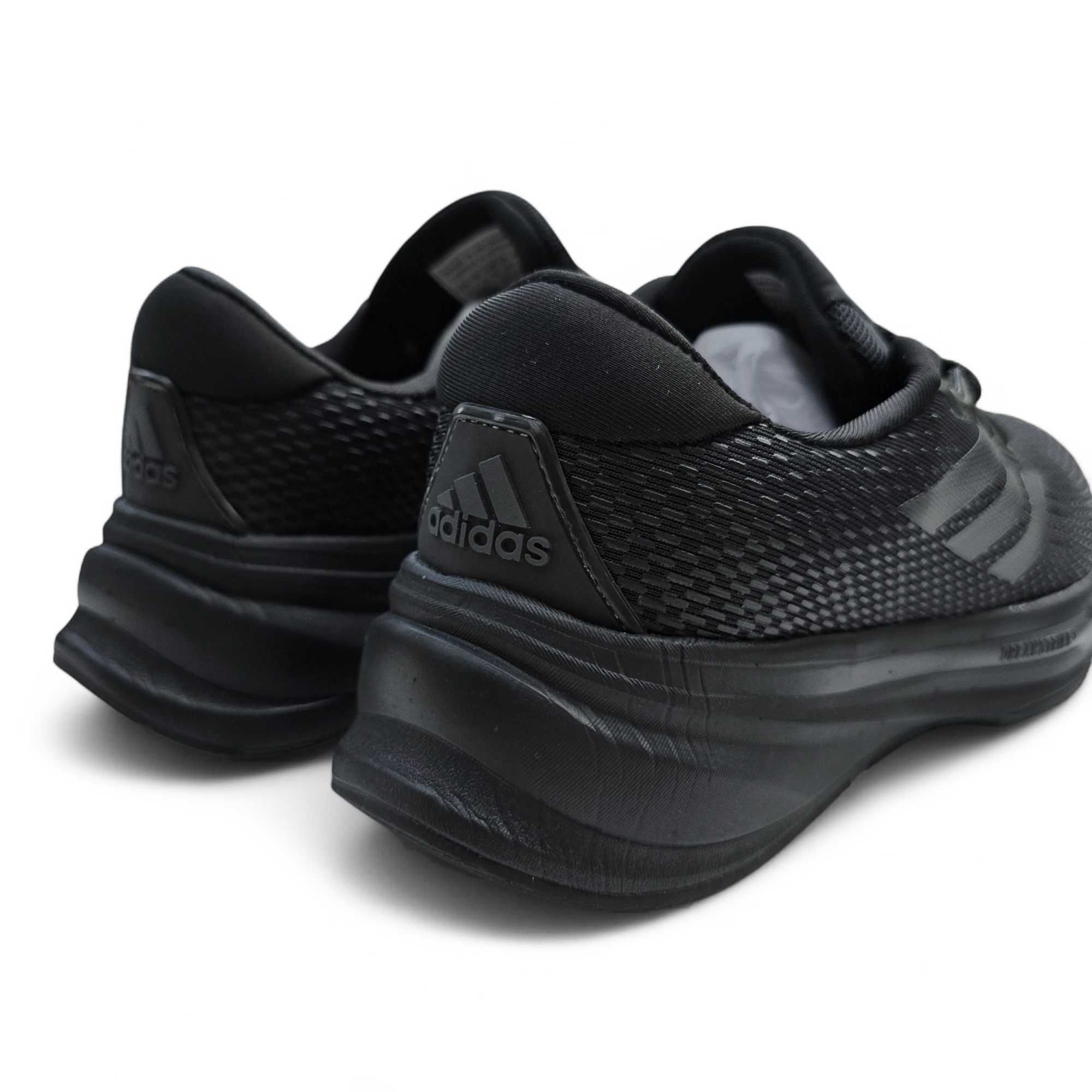 Розпродаж чоловічі кросівки Adidas Supernova чорні Адідас