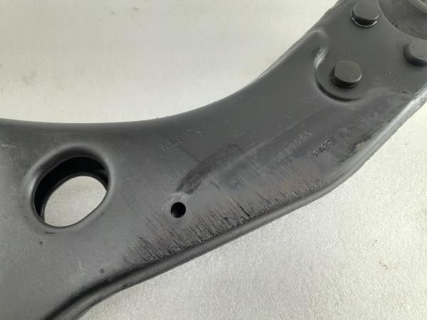 Braço de suspensão frente direito FORD Focus II (DA_)