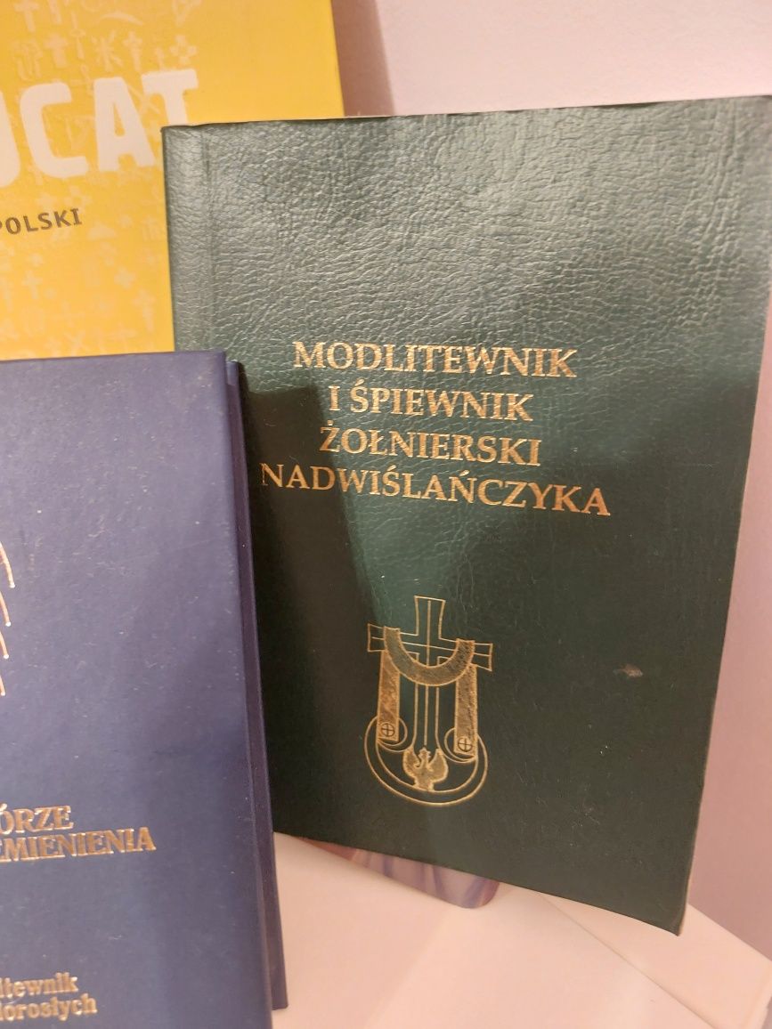 Zestaw katechizmowo modlitewnikowy