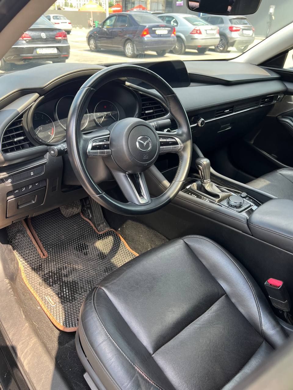 Шикарная Mazda 3
