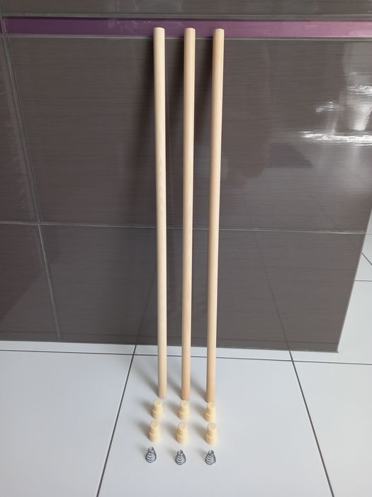 Szczebelki sosnowe do łóżeczka dziecięcego z nakładkami