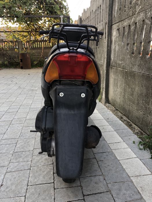 Скутер Suzuki lets 2