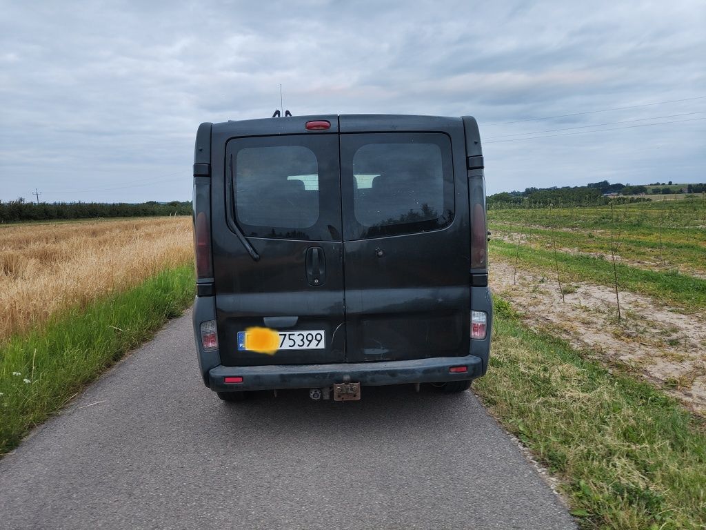 Opel Vivaro 1.9 DTi 2003r HAK Radio Android WEBASTO ZAMIANA